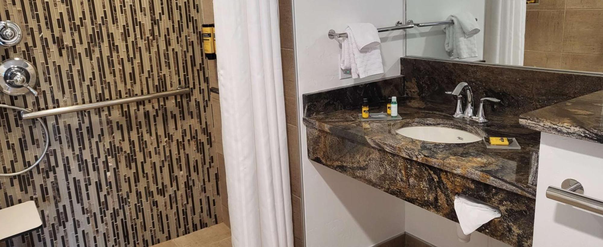 Best Western Plus Butte Plaza Inn Εξωτερικό φωτογραφία
