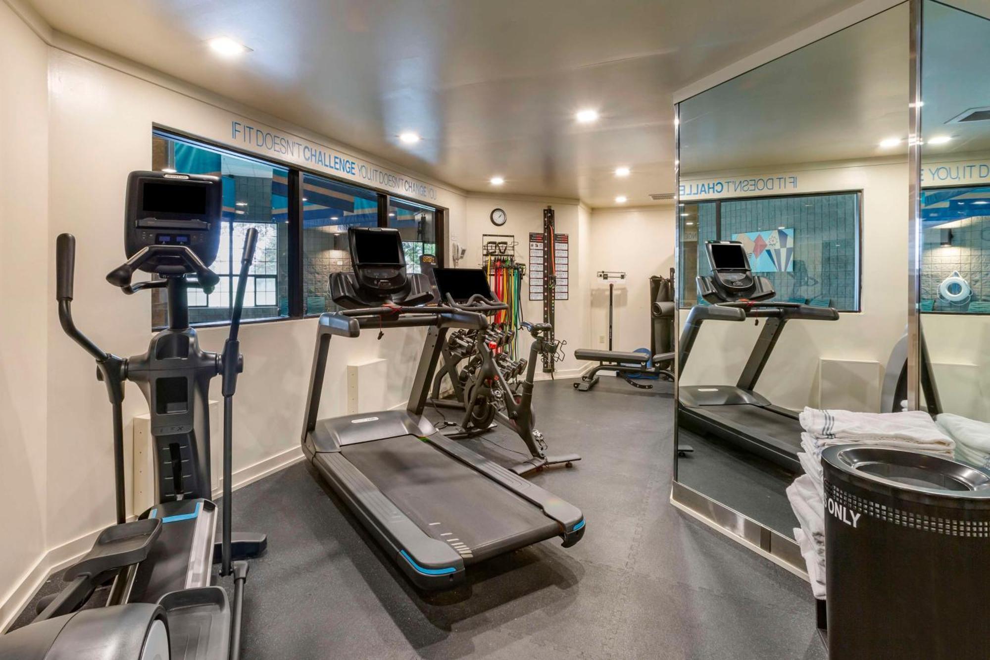 Best Western Plus Butte Plaza Inn Εξωτερικό φωτογραφία