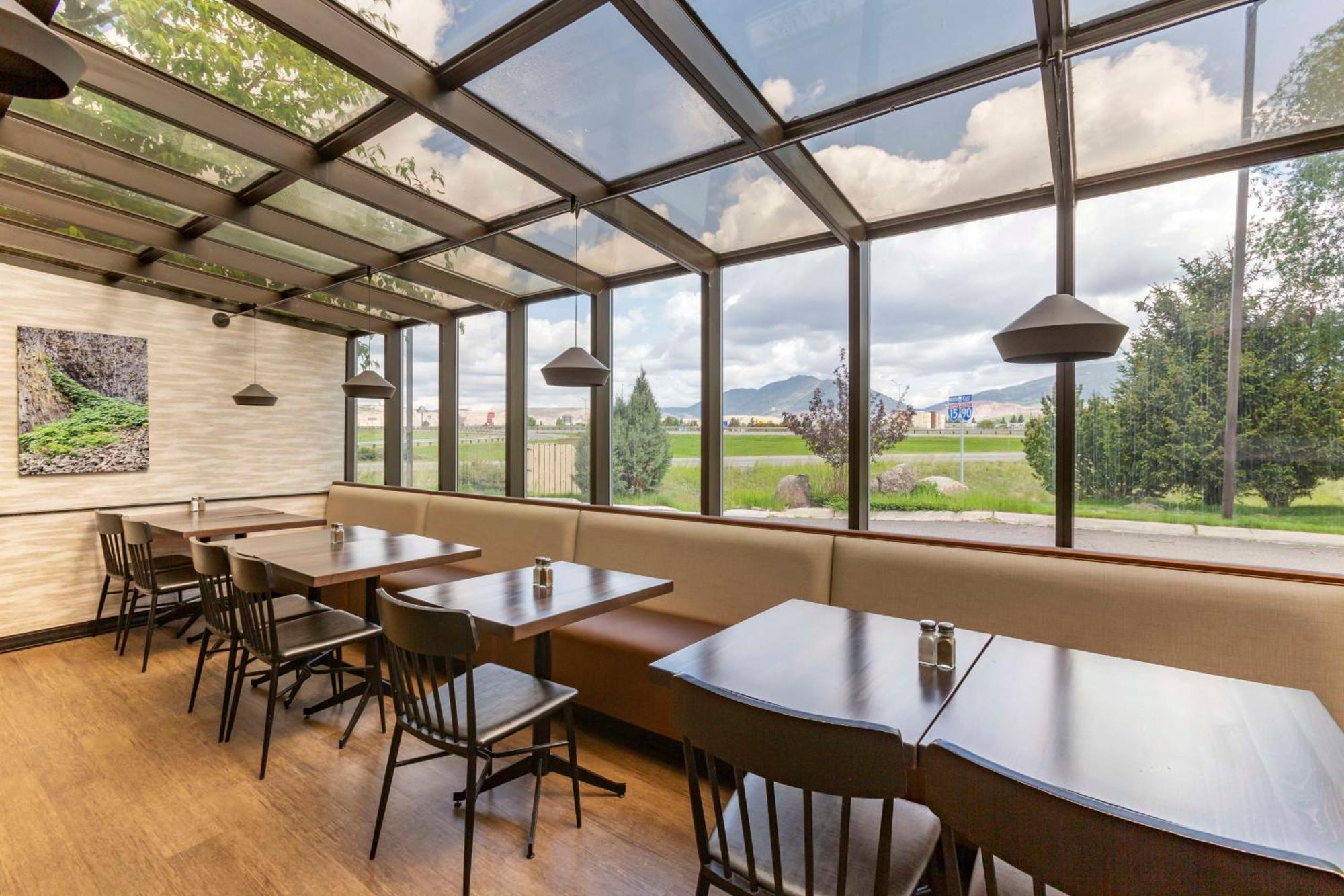 Best Western Plus Butte Plaza Inn Εξωτερικό φωτογραφία