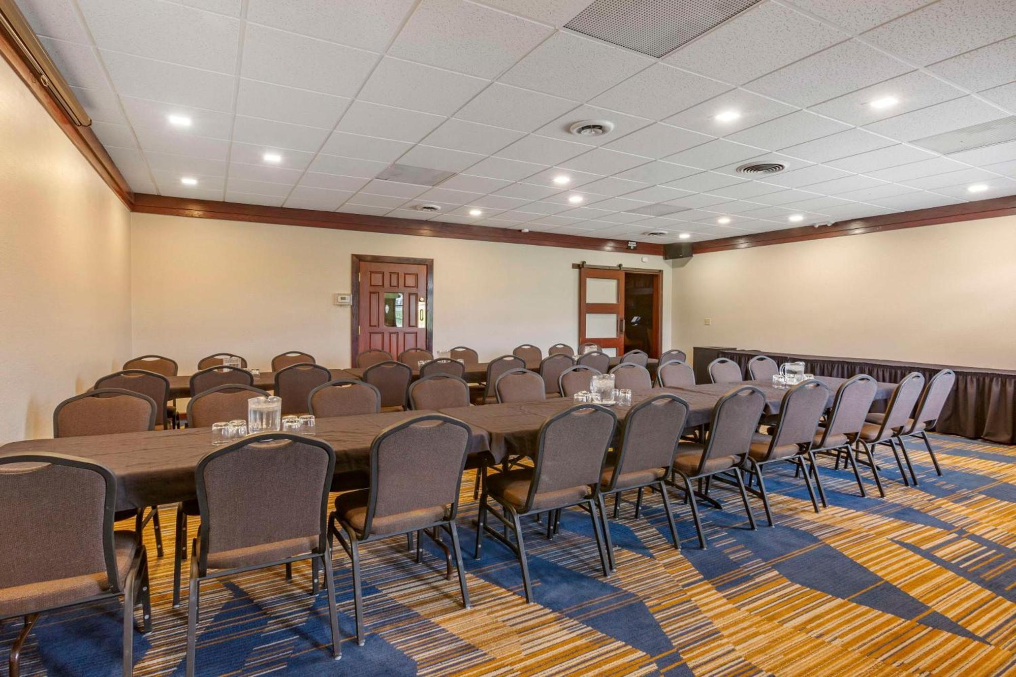 Best Western Plus Butte Plaza Inn Εξωτερικό φωτογραφία