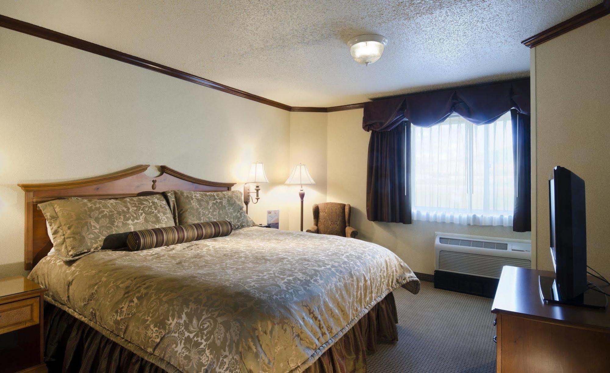 Best Western Plus Butte Plaza Inn Εξωτερικό φωτογραφία